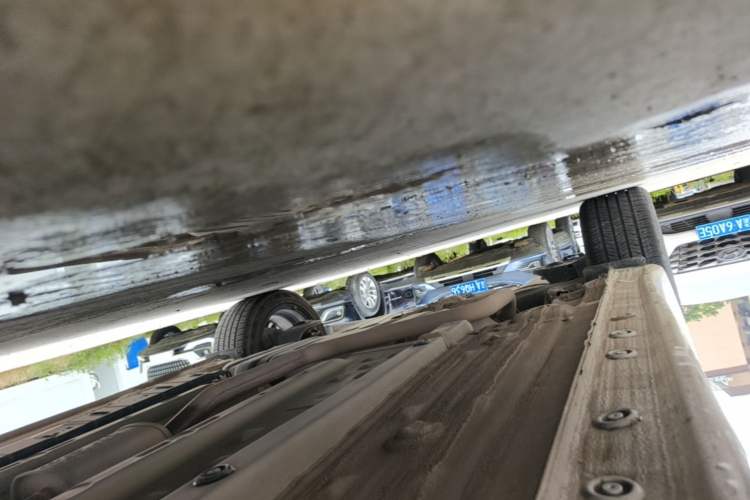 Used Kia K3 2021 Revised 1.5L CVT Fashion Edition Right Side Sill