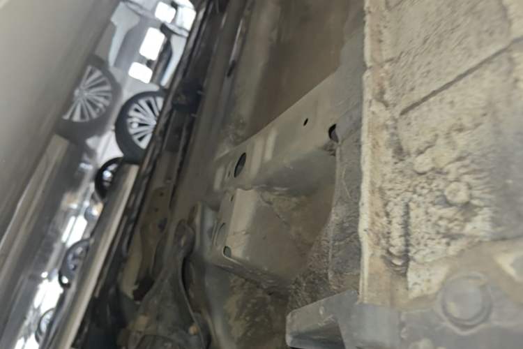 Used Kia K3 2021 Revised 1.5L CVT Fashion Edition Right Side Sill