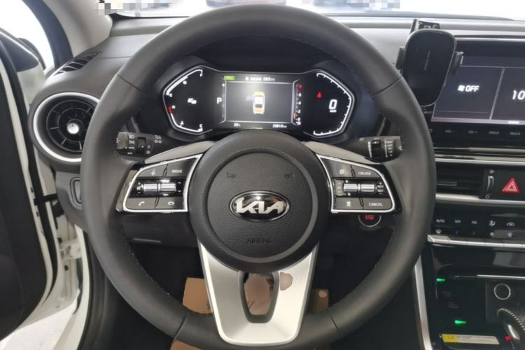 Used Kia K3 2021 1.5L CVT Luxury Edition Steering Wheel