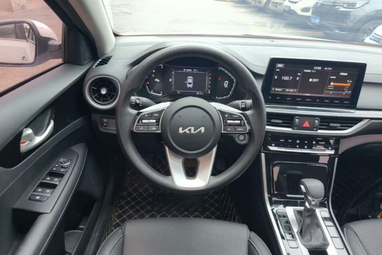Used Kia K3 2021 Revised 1.5L CVT Fashion Edition Steering Wheel