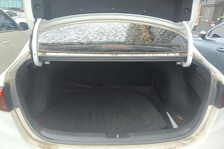 Used Kia K3 2021 Revised 1.5L CVT Fashion Edition Trunk
