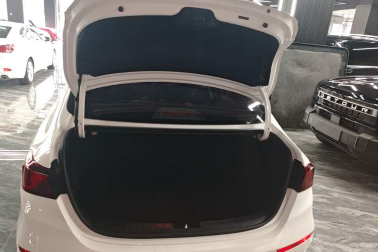 Used Kia K3 2021 Revised 1.5L CVT Fashion Edition Trunk