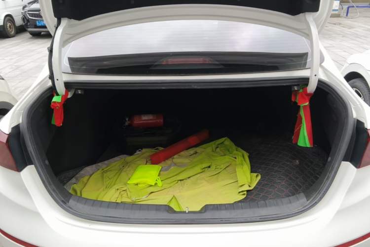 Used Kia K3 2021 Revised 1.5L CVT Fashion Edition Trunk