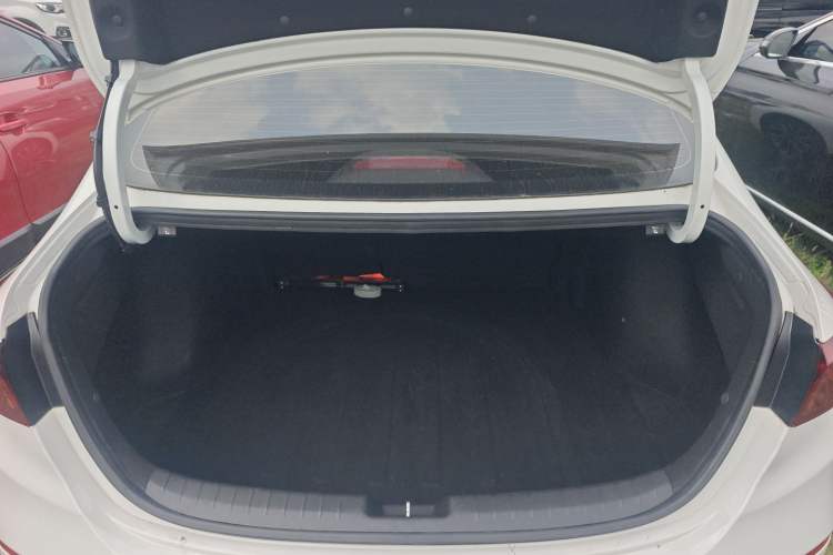 Used Kia K3 2021 1.5L CVT Fashion Edition Trunk
