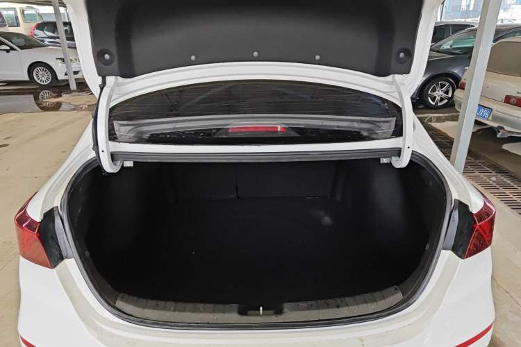 Used Kia K3 2021 Revised 1.5L CVT Fashion Edition Trunk