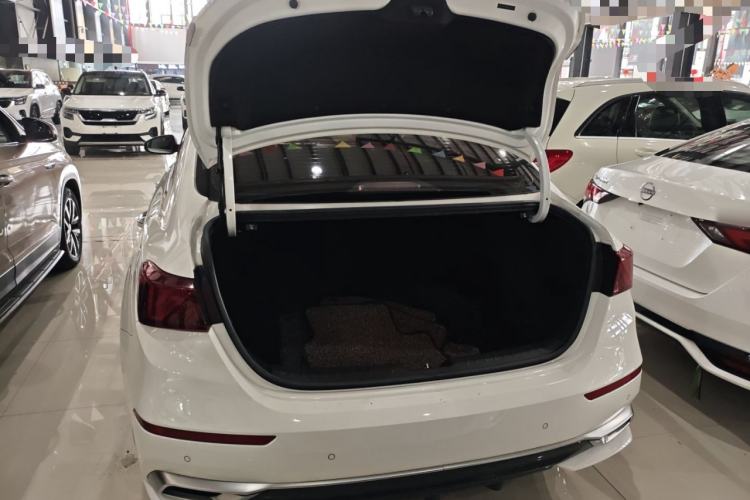 Used Kia K3 2021 Revised 1.5L CVT Fashion Edition Trunk