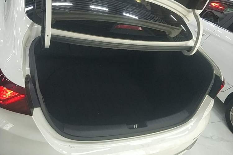 Used Kia K3 2021 1.5L CVT Youth Edition Trunk