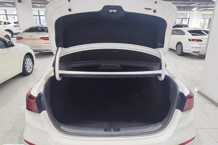 Used Kia K3 2021 1.5L CVT Youth Edition Trunk