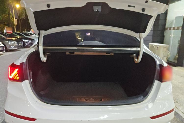 Used Kia K3 2021 Revised 1.5L CVT Fashion Edition Trunk