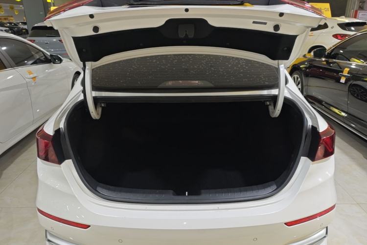 Used Kia K3 2021 Revised 1.5L CVT Fashion Edition Trunk