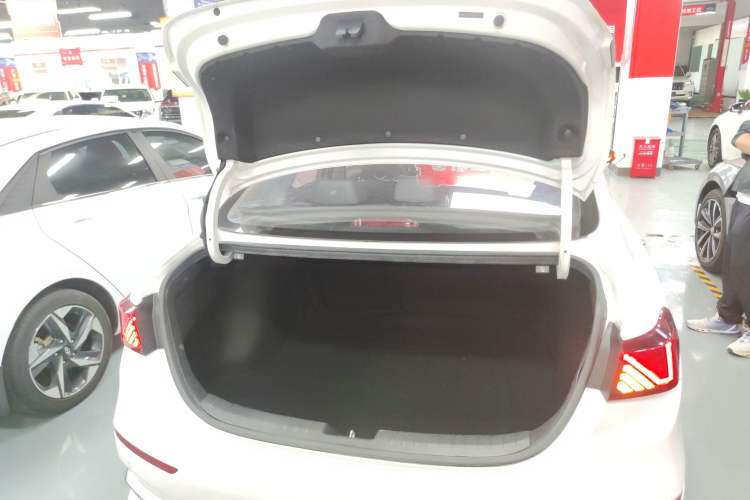 Used Kia K3 2021 Revised 1.5L CVT Fashion Edition Trunk
