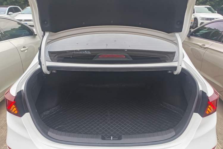 Used Kia K3 2021 Revised 1.5L CVT Fashion Edition Trunk