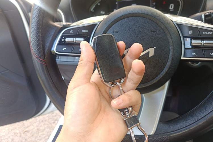 Used Kia K3 2021 Revised 1.5L CVT Fashion Edition Vehicle Key