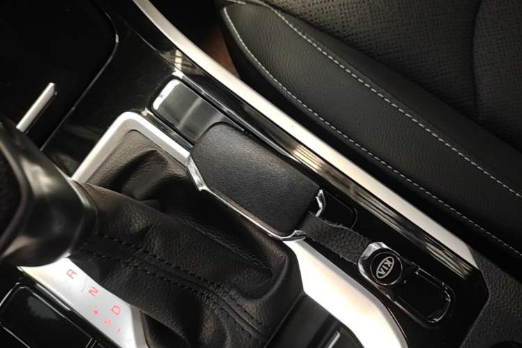 Used Kia K3 2021 Revised 1.5L CVT Fashion Edition Vehicle Key