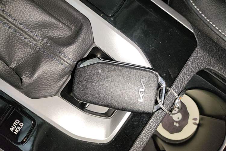 Used Kia K3 2021 Revised 1.5L CVT Fashion Edition Vehicle Key