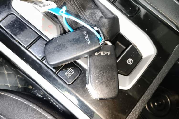 Used Kia K3 2021 Revised 1.5L CVT Fashion Edition Vehicle Key