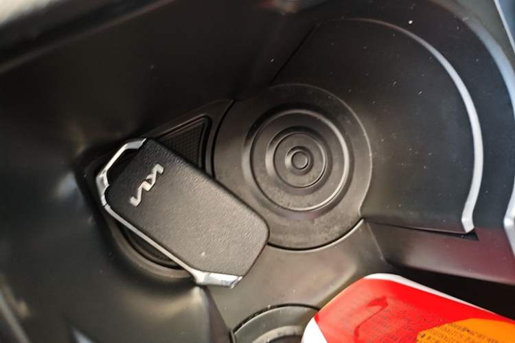 Used Kia K3 2021 Revised 1.5L CVT Fashion Edition Vehicle Key