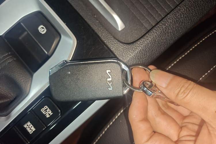 Used Kia K3 2021 Revised 1.5L CVT Fashion Edition Vehicle Key