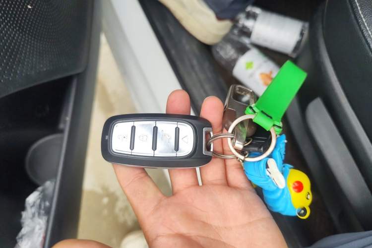 Used Kia K3 2021 Revised 1.5L CVT Fashion Edition Vehicle Key