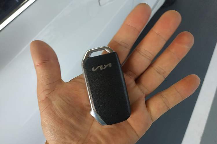 Used Kia K3 2021 Revised 1.5L CVT Fashion Edition Vehicle Key