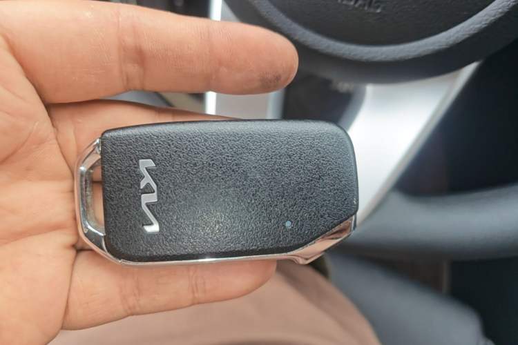 Used Kia K3 2021 Revised 1.5L CVT Fashion Edition Vehicle Key