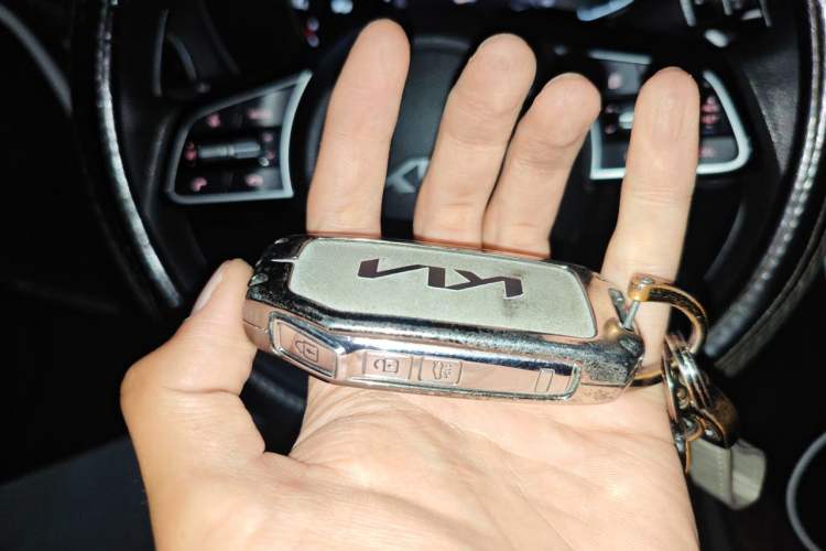 Used Kia K3 2021 Revised 1.5L CVT Fashion Edition Vehicle Key