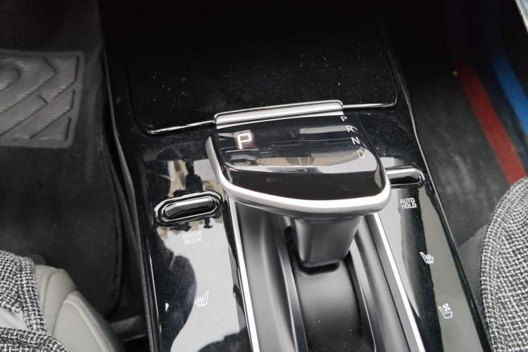 Used Kia K3 2023 1.4T DCT Prestige Luxury Edition Gear Lever