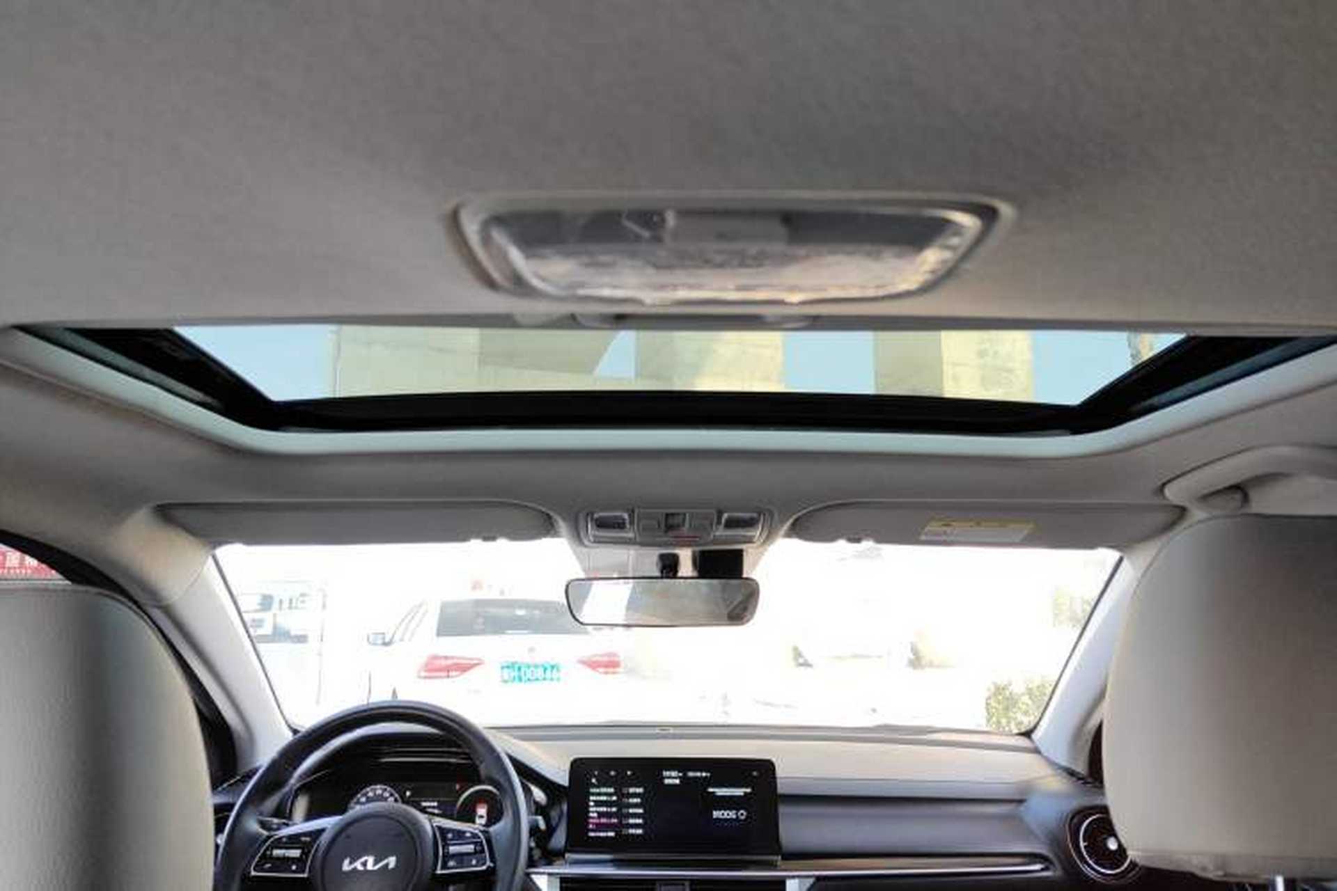 Used Kia K3 2023 1.5L CVT Luxury Edition Headliner