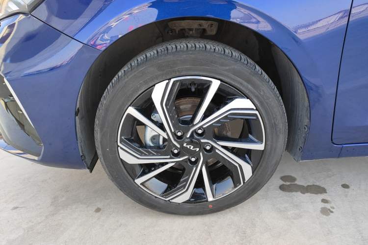 Used Kia K3 2023 1.5L CVT Luxury Edition Left Front Wheel Hub