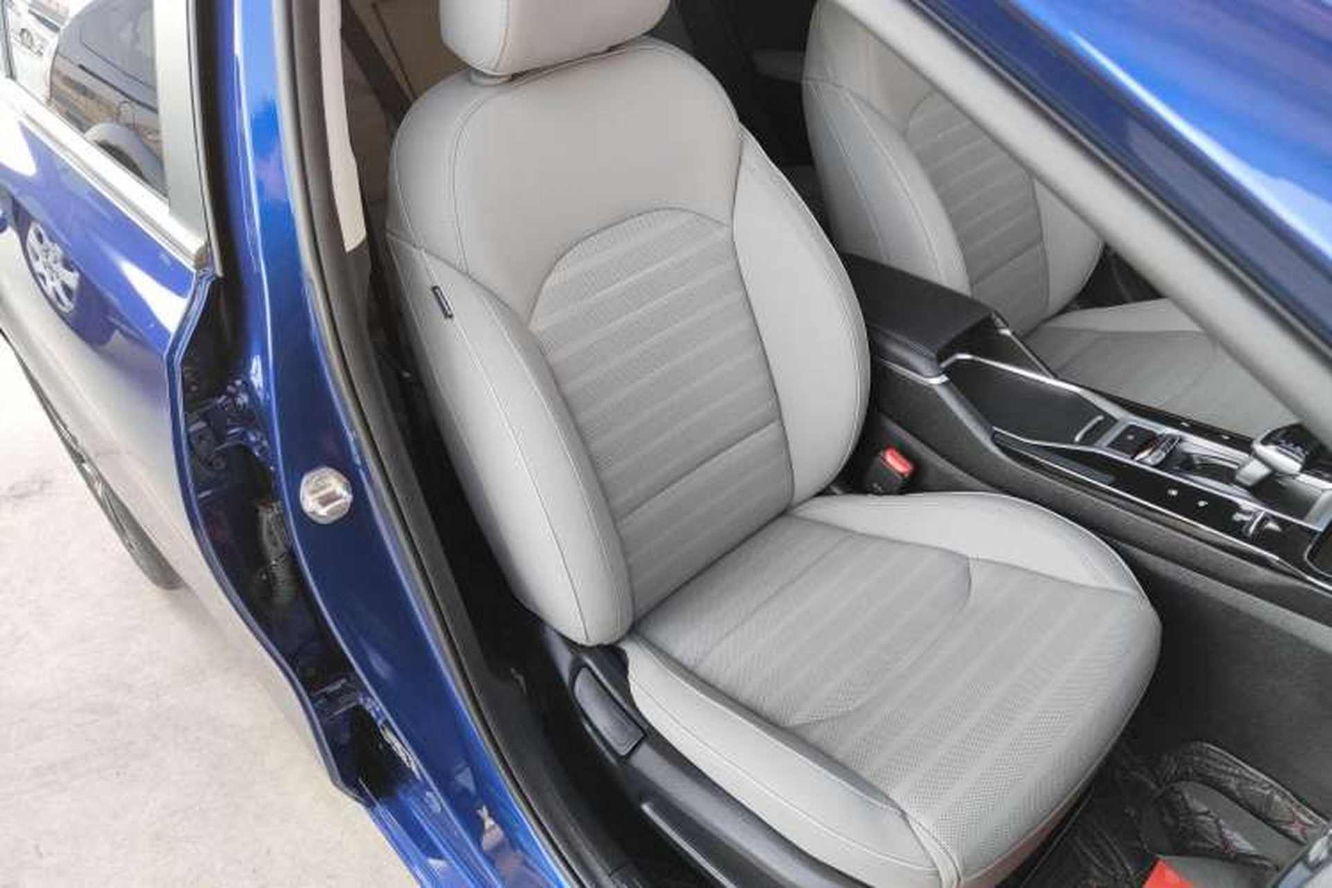 Used Kia K3 2023 1.5L CVT Luxury Edition Right Front Seat