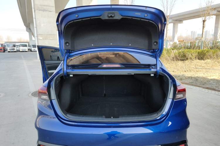 Used Kia K3 2023 1.5L CVT Luxury Edition Trunk