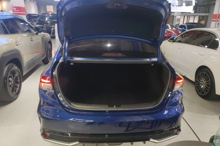Used Kia K3 2023 1.5L CVT Luxury Edition Trunk