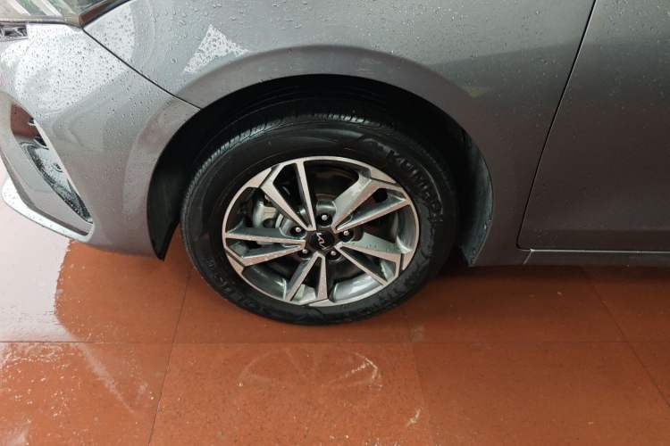 Used Kia K3 2023 1.5L CVT Luxury Edition Left Front Wheel Hub
