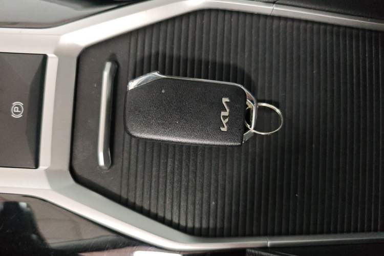 Used Kia K3 2023 1.5L CVT Luxury Edition Vehicle Key