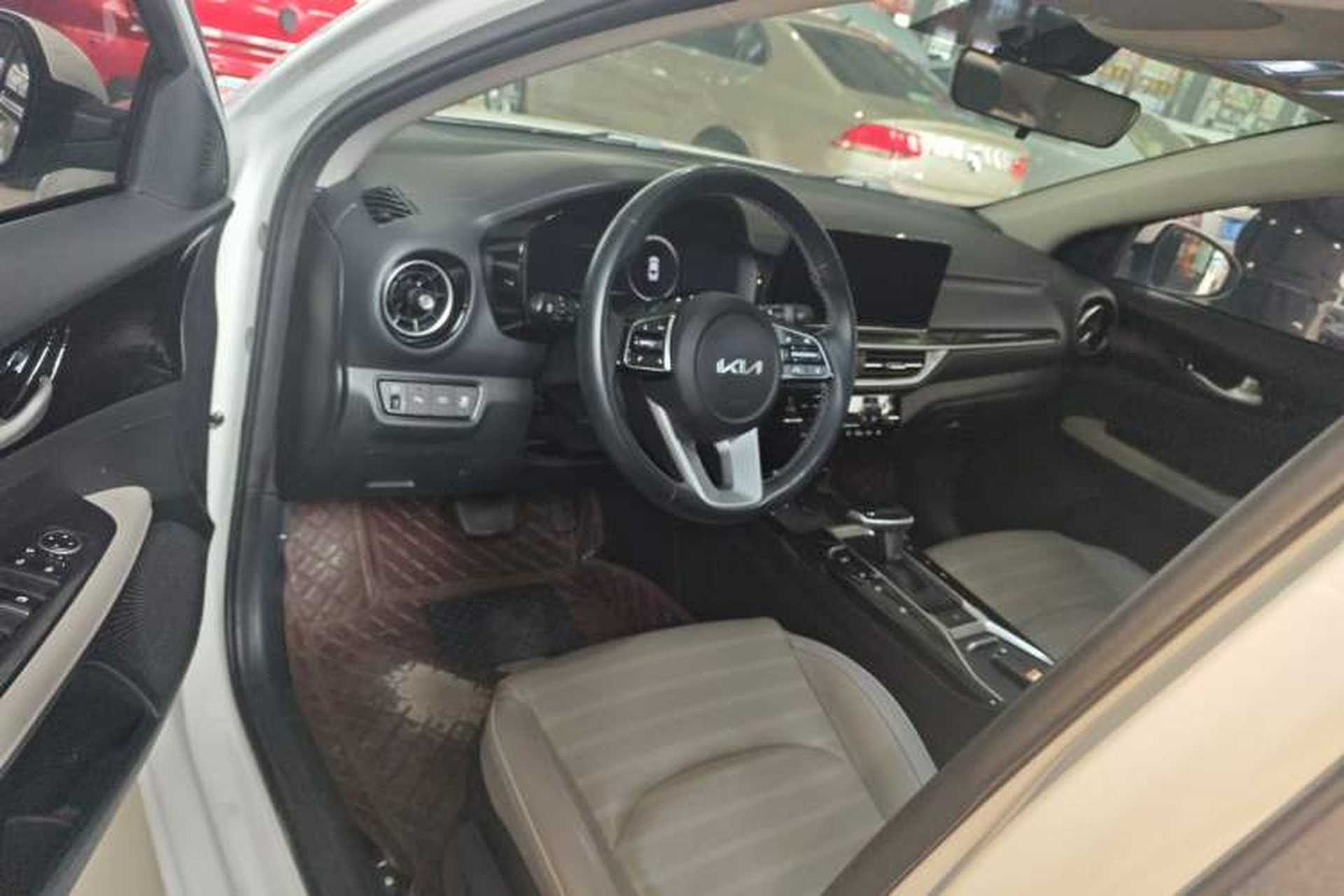 Used Kia K3 2023 1.5L CVT Luxury Edition Driver Seat