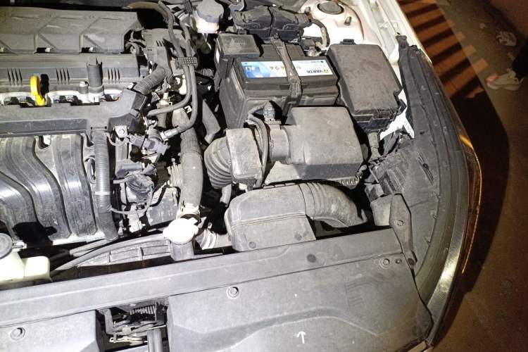 Used Kia K3 2023 1.5L CVT Luxury Edition Engine Bay Left