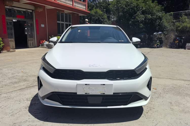 Used Kia K3 2023 1.5L CVT Luxury Edition Exterior 1