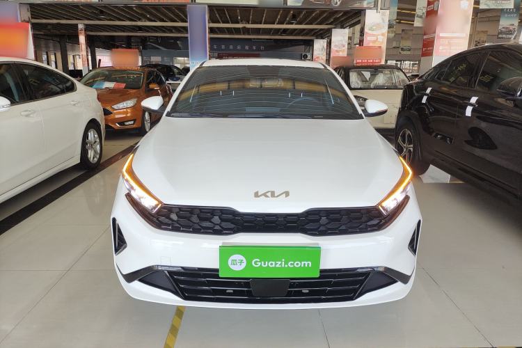 Used Kia K3 2023 1.5L CVT Luxury Edition Exterior 1