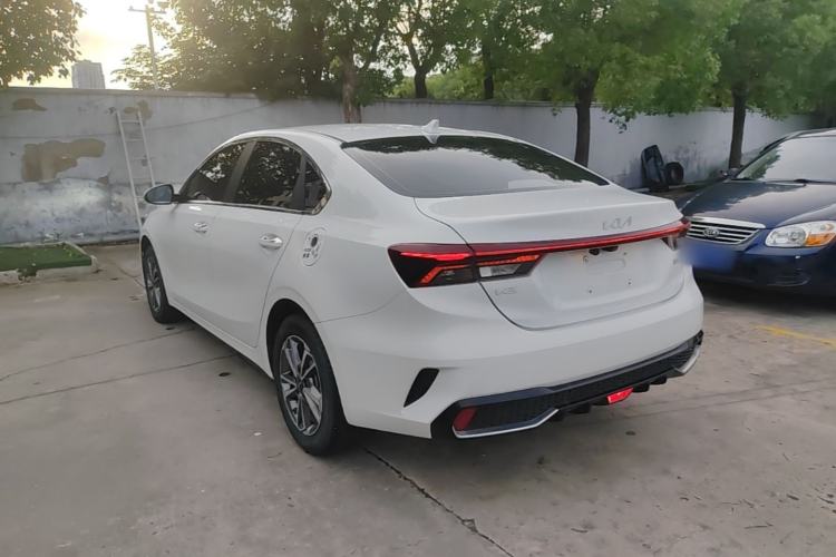 Used Kia K3 2023 1.5L CVT Luxury Edition Exterior 2