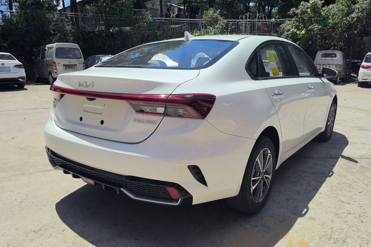 Used Kia K3 2023 1.5L CVT Luxury Edition Exterior 3
