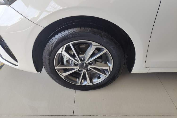 Used Kia K3 2023 1.5L CVT Luxury Edition Exterior 7