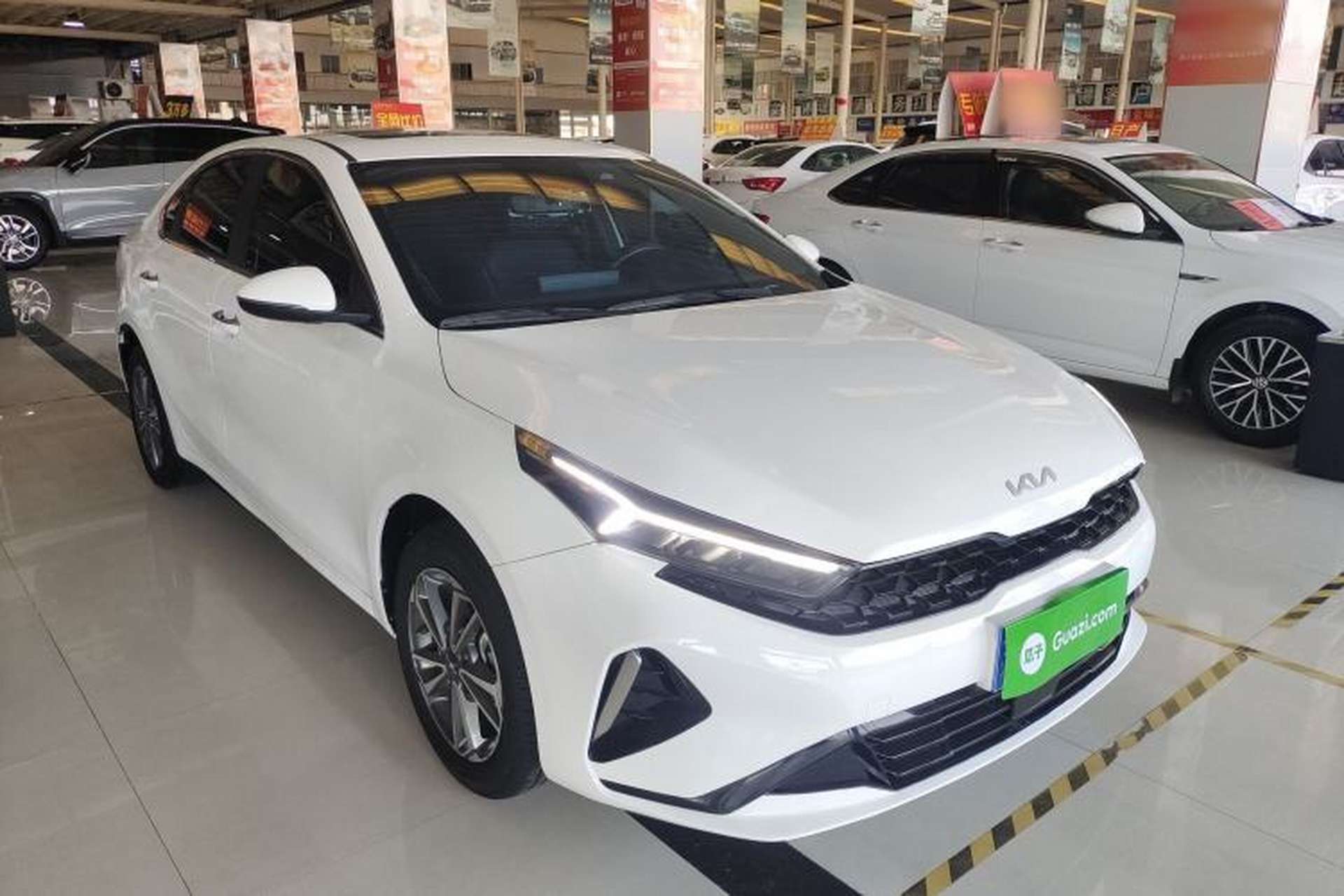 Used Kia K3 2023 1.5L CVT Luxury Edition Front Right 45 Deg