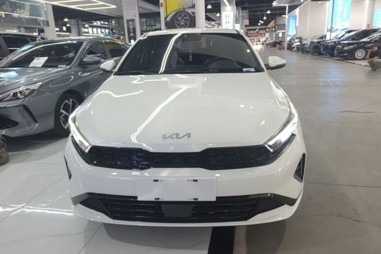 Used Kia K3 2023 1.5L CVT Luxury Edition Front
