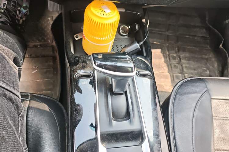 Used Kia K3 2023 1.5L CVT Luxury Edition Gear Lever