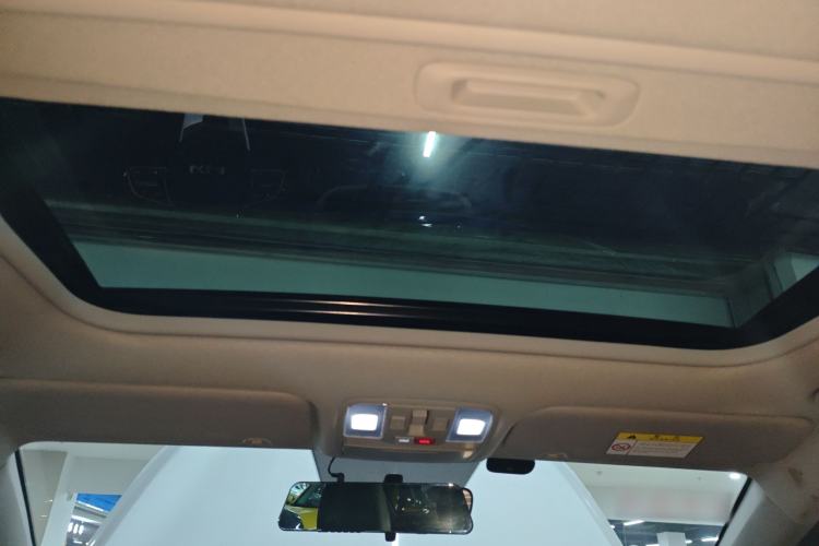 Used Kia K3 2023 1.5L CVT Luxury Edition Headliner
