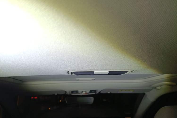 Used Kia K3 2023 1.5L CVT Luxury Edition Headliner