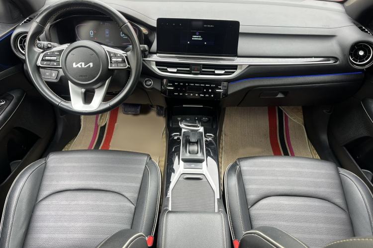 Used Kia K3 2023 1.5L CVT Luxury Edition Interior 1