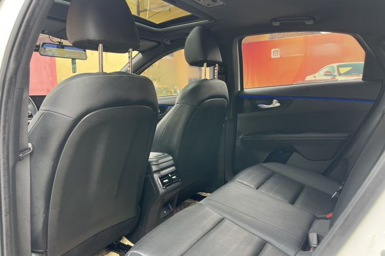 Used Kia K3 2023 1.5L CVT Luxury Edition Interior 3