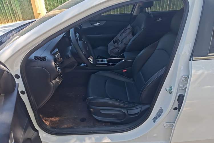 Used Kia K3 2023 1.5L CVT Comfort Edition Left Front Seat