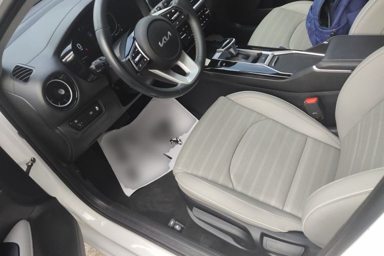 Used Kia K3 2023 1.5L CVT Luxury Edition Left Front Seat